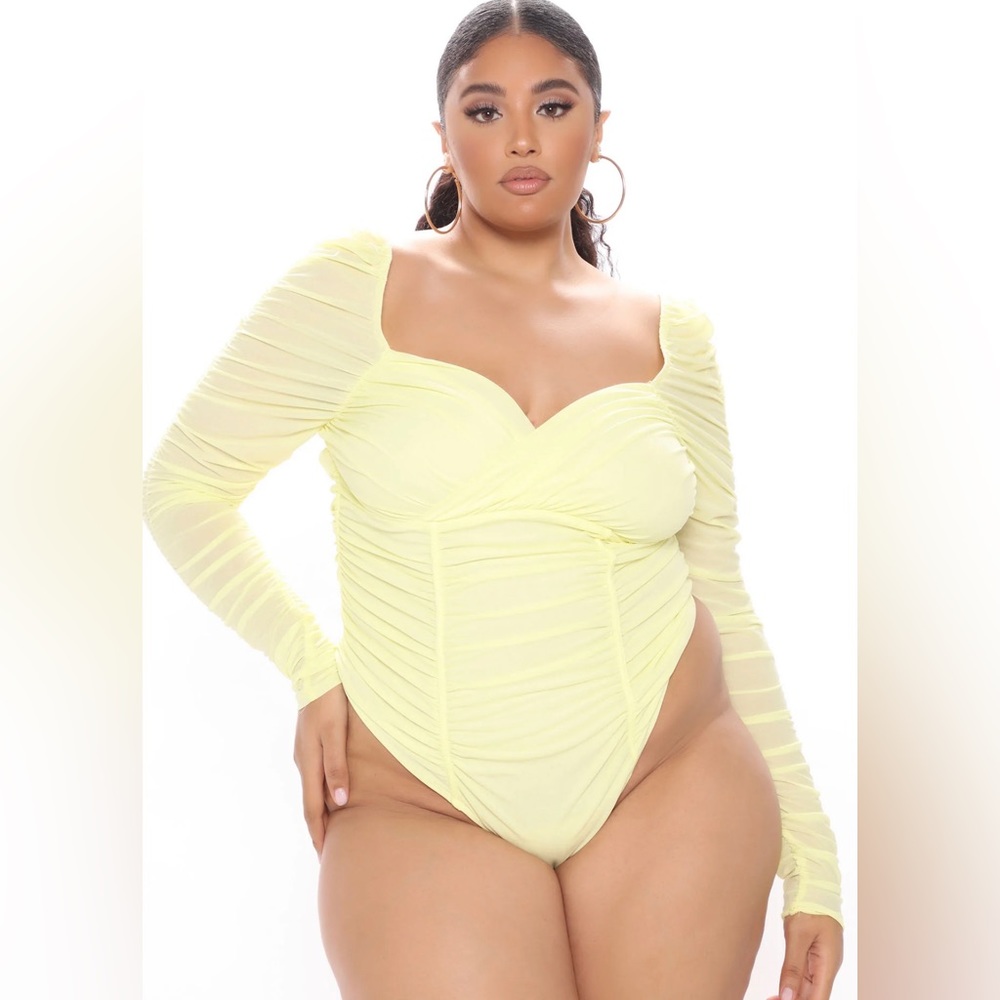 NWT- YELLOW RUCHED BODYSUIT- SZ 1X